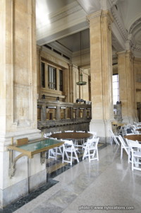 empty-bank-009