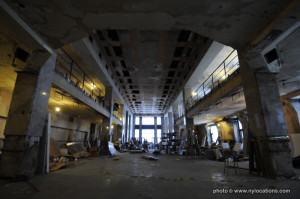 vacant-bank-001
